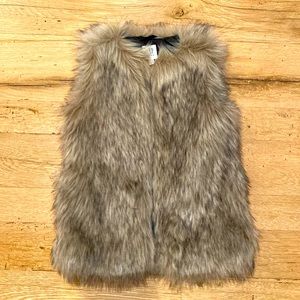 Fur vest